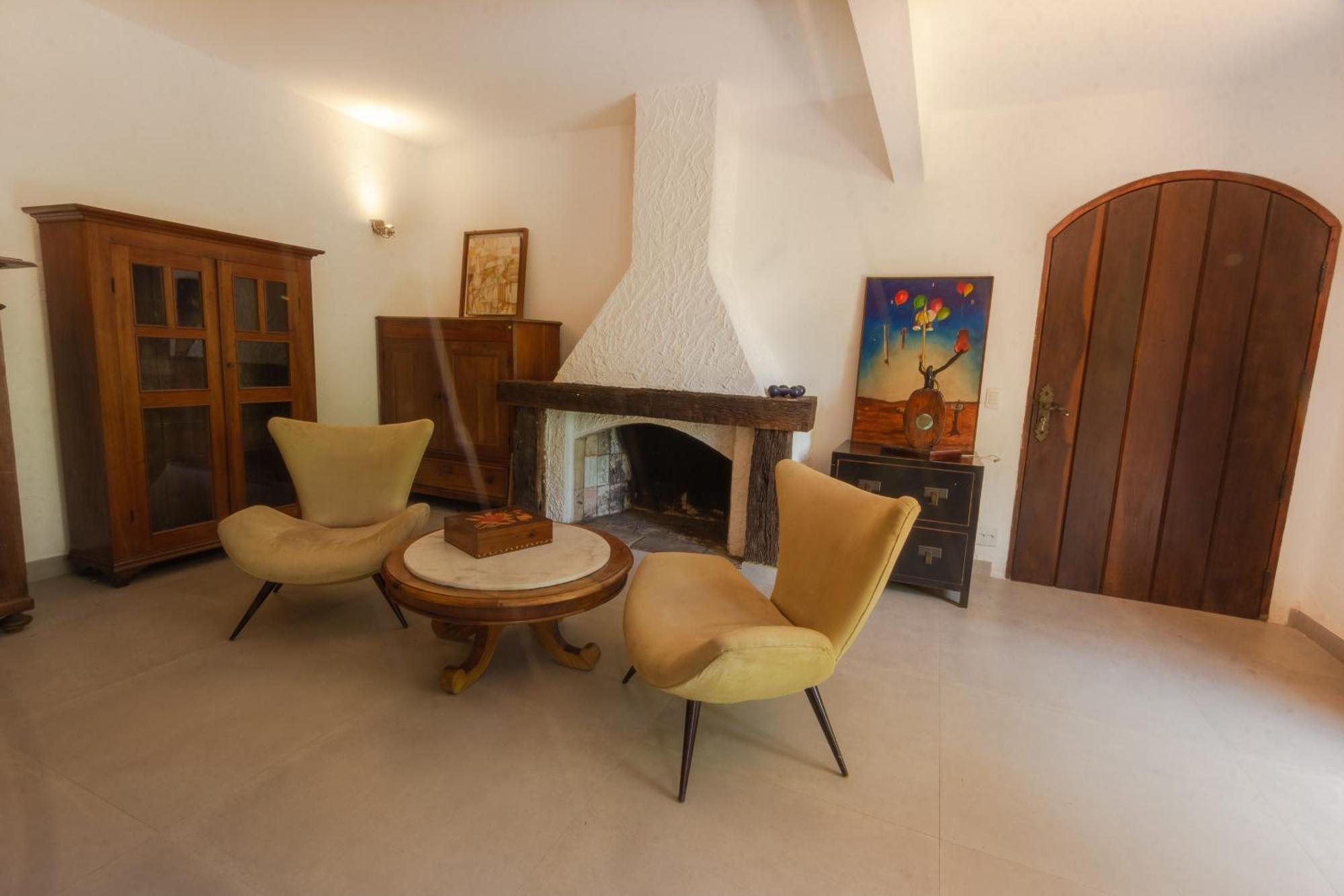 Via Antiga Granja Viana Homestay *